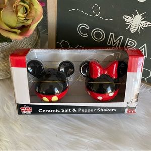 Disney Mickey Minnie Salt & Pepper Shakers